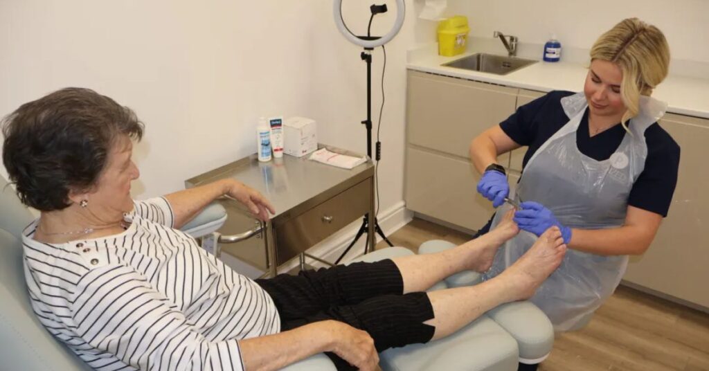 Can a podiatrist treat ankle sprains and injuries