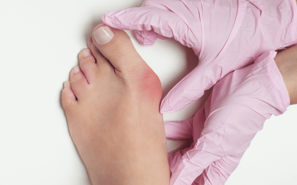How Podiatrists Address Foot Problems Caused by Aging