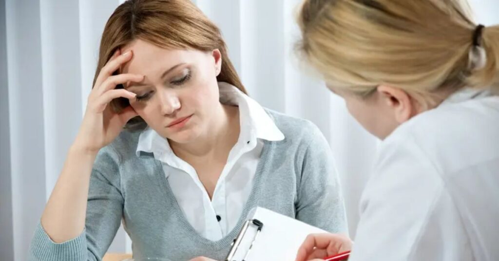 What are the common symptoms of hormonal imbalance in women