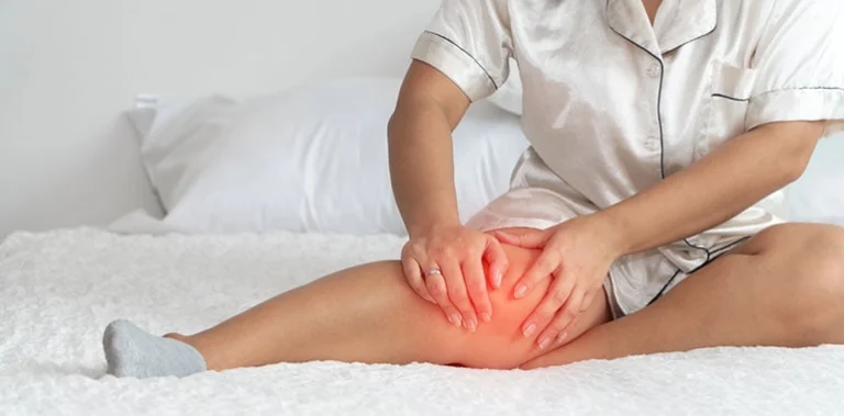 How Knee Pain Affects Your Sleep and Ways To Improve It