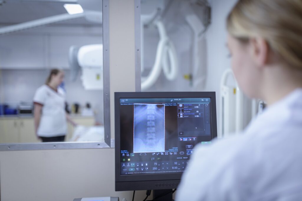 Understanding the Difference Between X-rays and MRIs